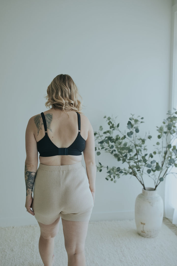 Back view of the Oatmeal Knit Shorts in Cotton Cashmere