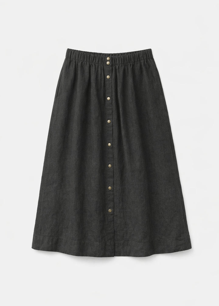 Brass-Snap Gathered A-Line Linen Midi Skirt in Linen in Black — flat lay